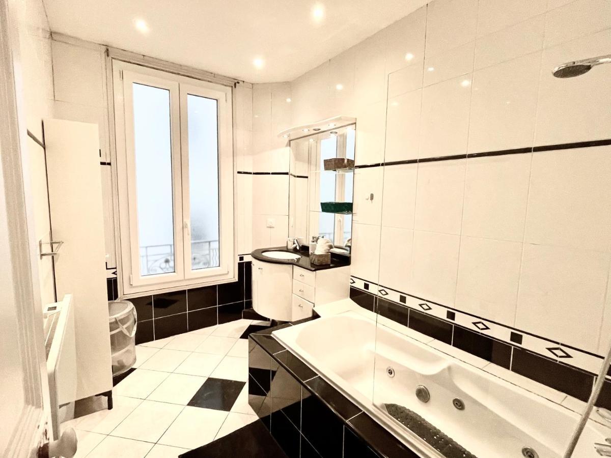 Joli Appartement Spacieux A 3 Min A Pied De La Mer Nizza Exterior foto