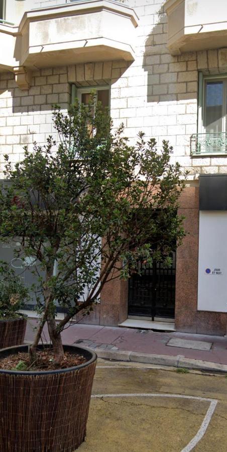 Joli Appartement Spacieux A 3 Min A Pied De La Mer Nizza Exterior foto